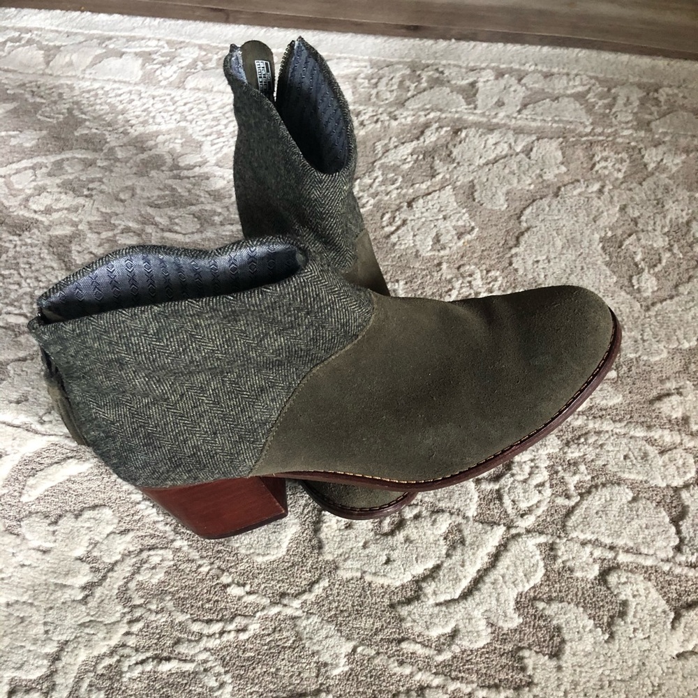 Toms ankle booties